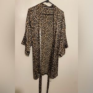 Victoria’s Secret Cheetah Print Robe / Size S
